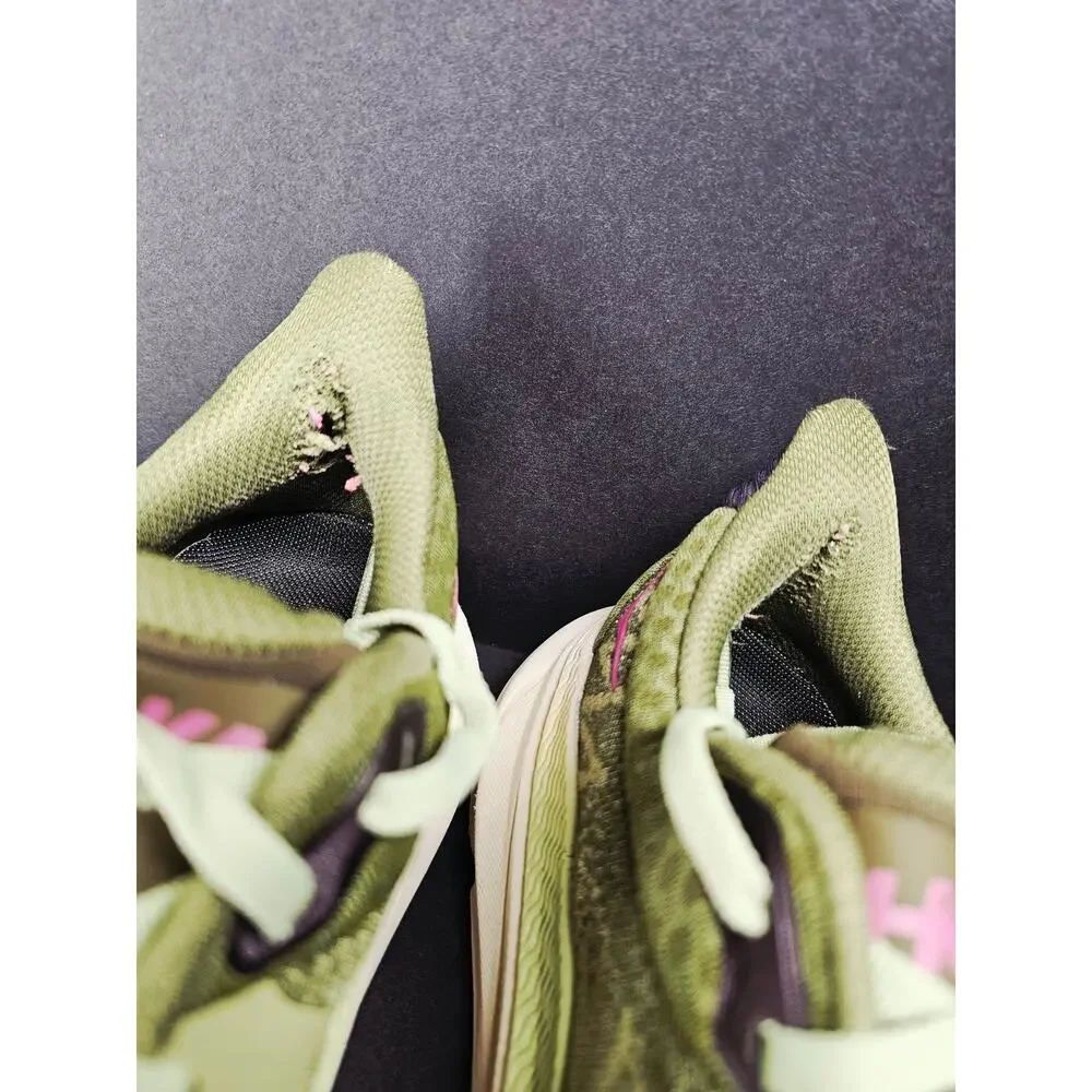 Hoka Women 7.5 Comfy footwear